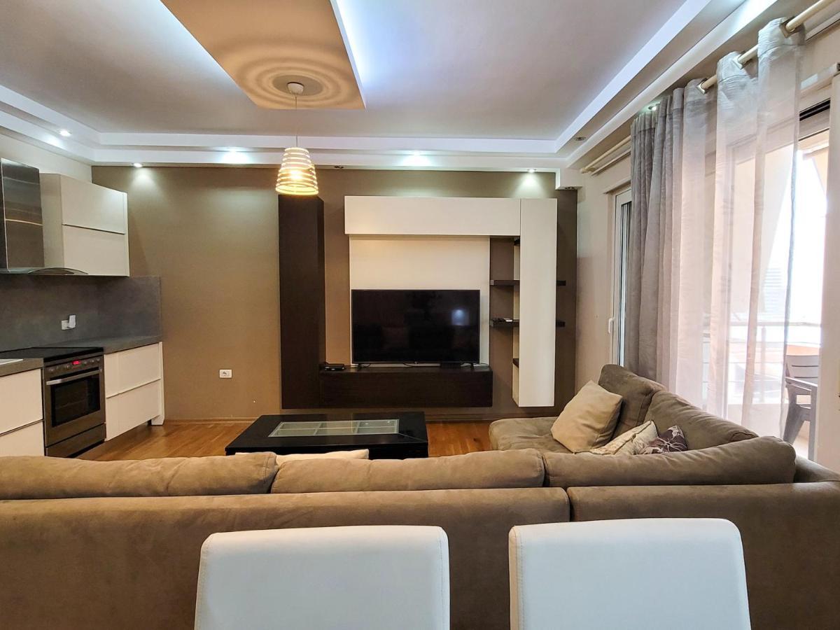 Quiet Apartment Near Tirana Lake Екстер'єр фото