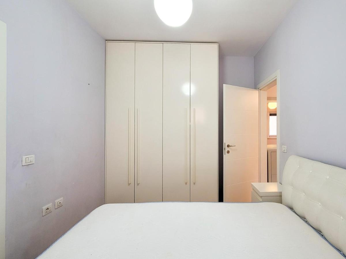 Quiet Apartment Near Tirana Lake Екстер'єр фото